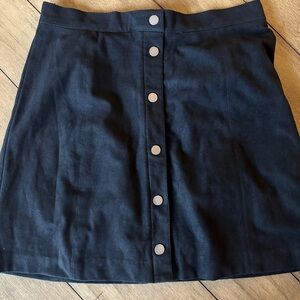 H&M Black Button-Front Skirt back zipper woman’s size 8